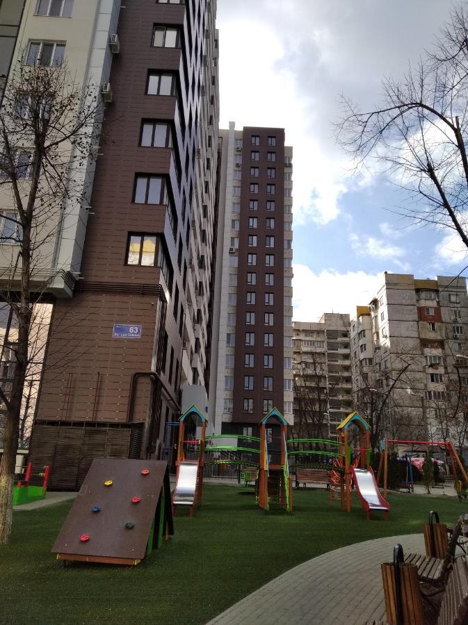 Sky House Exclusive Apartments Chisinau Bagian luar foto